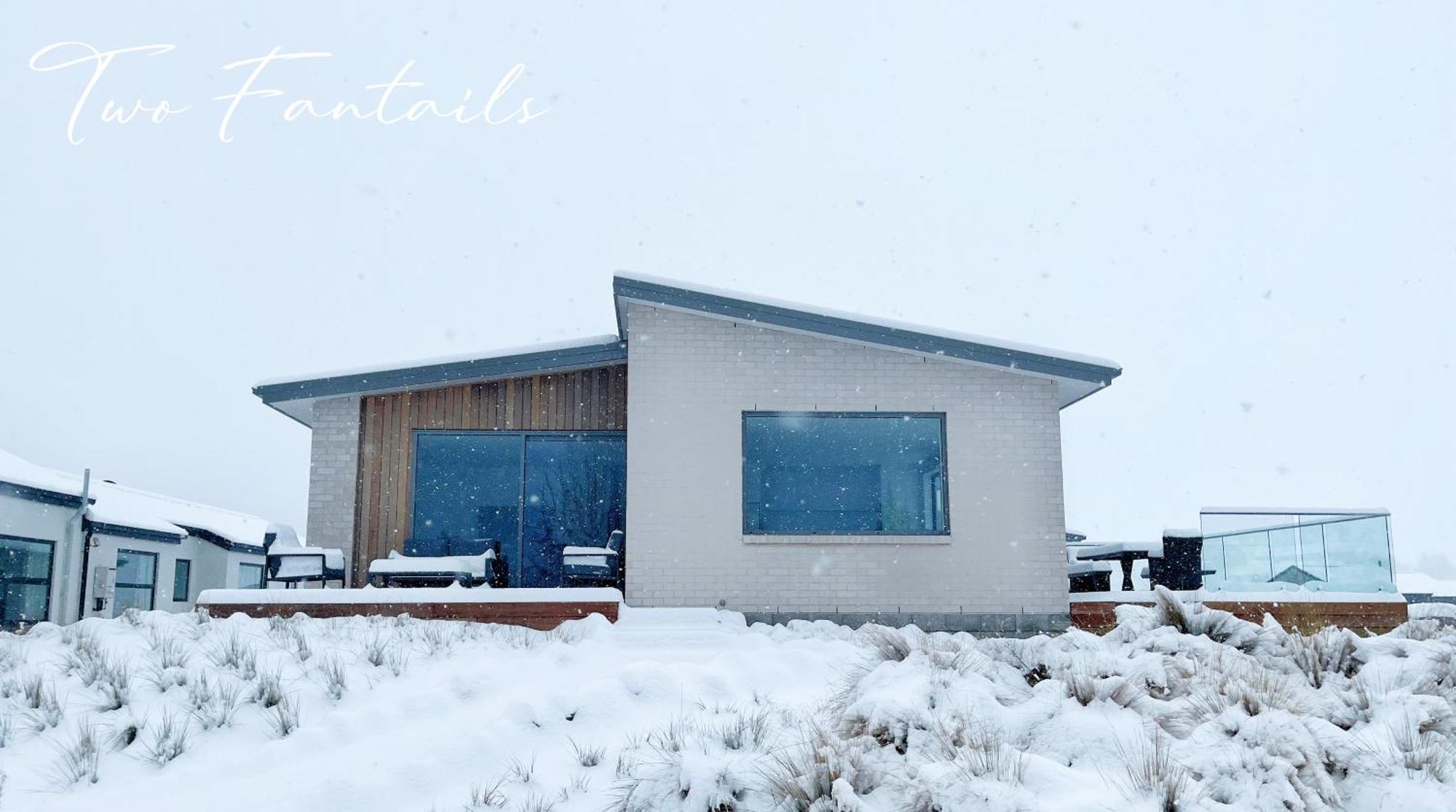 Two Fantails - Mountain Views Villa Lake Tekapo Exterior foto